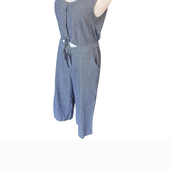 Navy Striped Sleeveless Jumpsuit - Picture 4 of 5